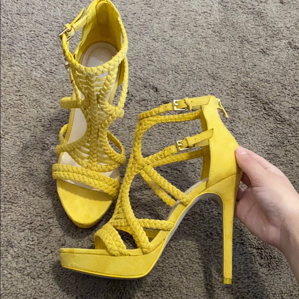 Mustard Open toe Heels